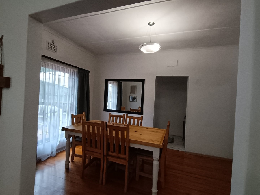 To Let 4 Bedroom Property for Rent in Avondale Western Cape